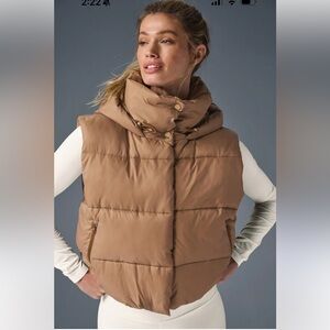 Alo puffer vest